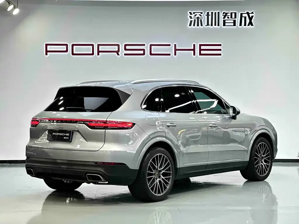 Porsche Cayenne — фото 4