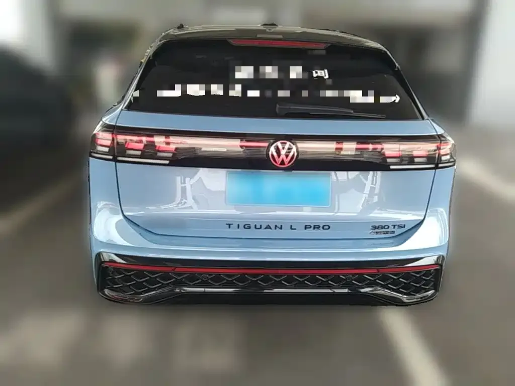 Volkswagen Tiguan L — фото 4