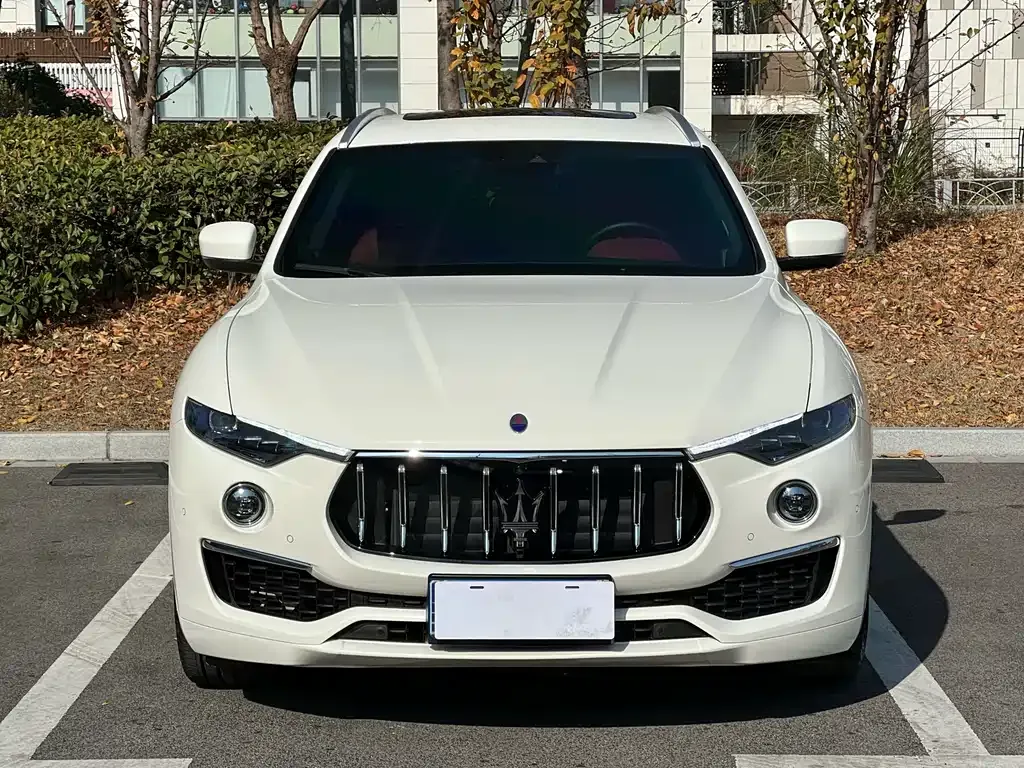 Maserati Levante — фото 4