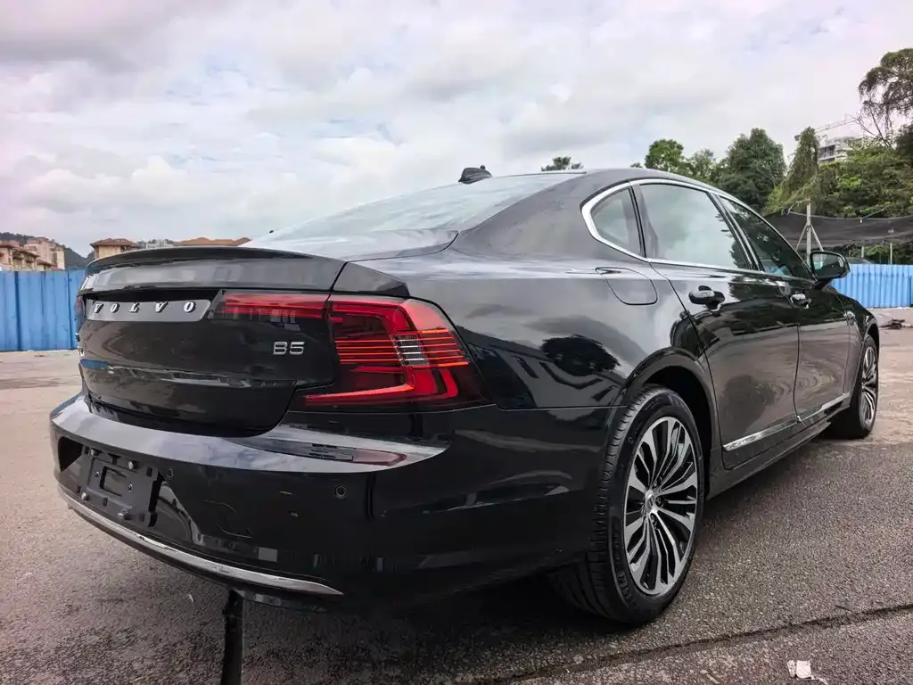 Volvo S90 — фото 6