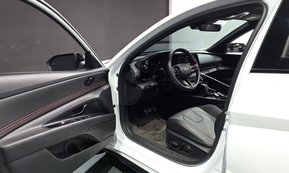 Hyundai AVANTE — фото 3