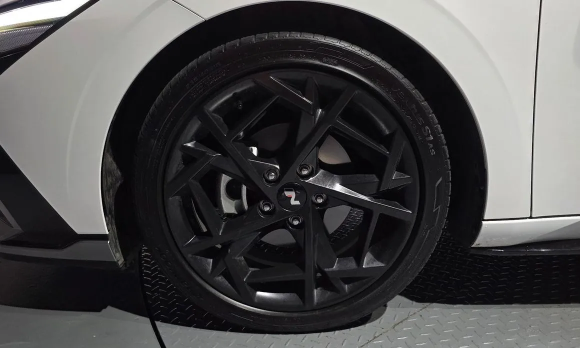 Hyundai AVANTE — фото 2