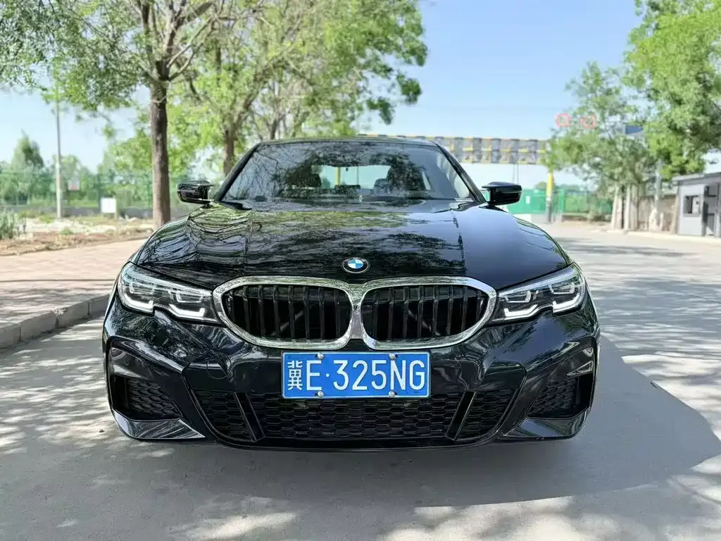 BMW 3 Series — фото 1