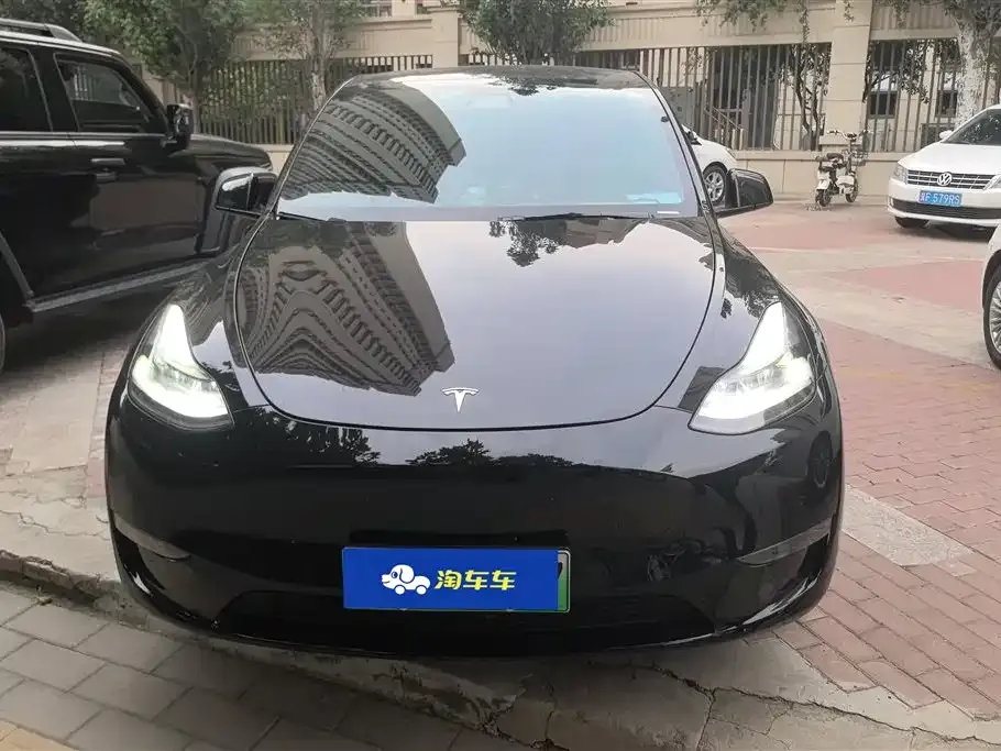 Tesla Model Y — фото 6