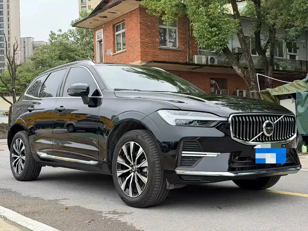 Volvo XC60 — фото 4