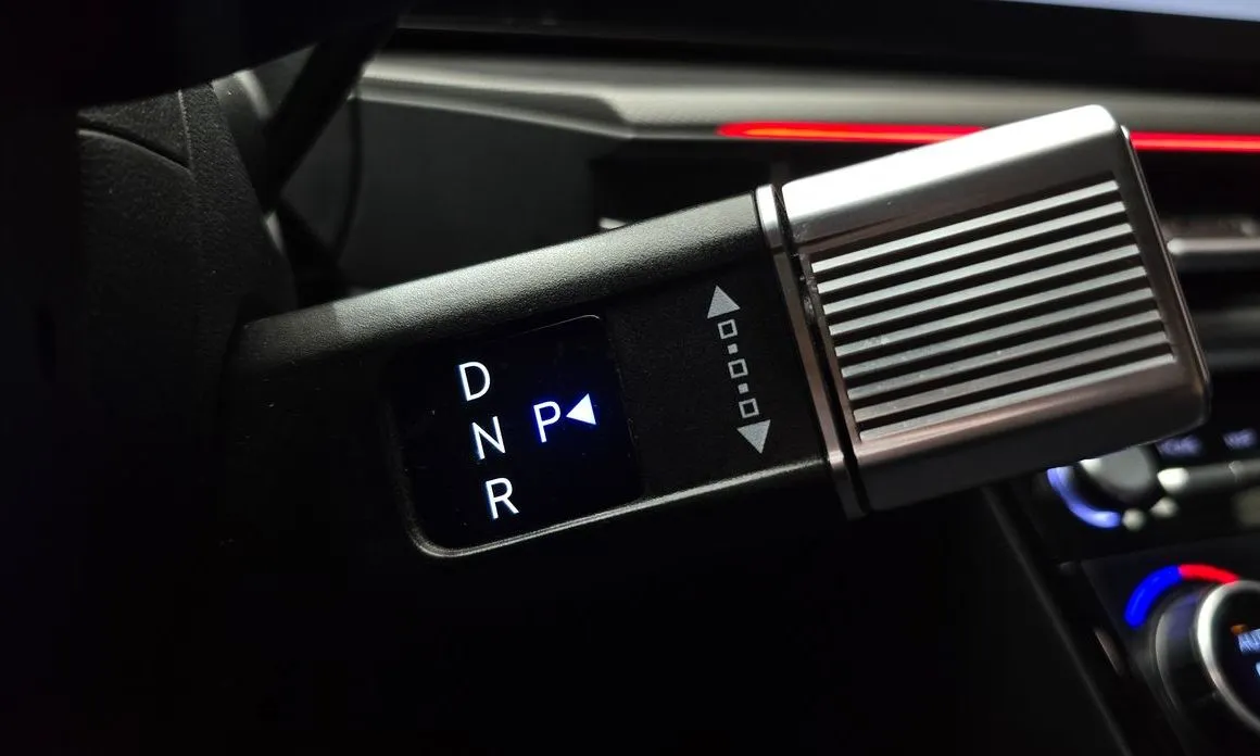 Hyundai Santafe — фото 3