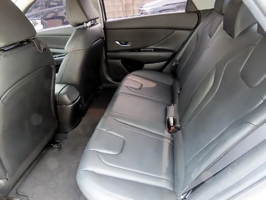 Hyundai AVANTE — фото 2