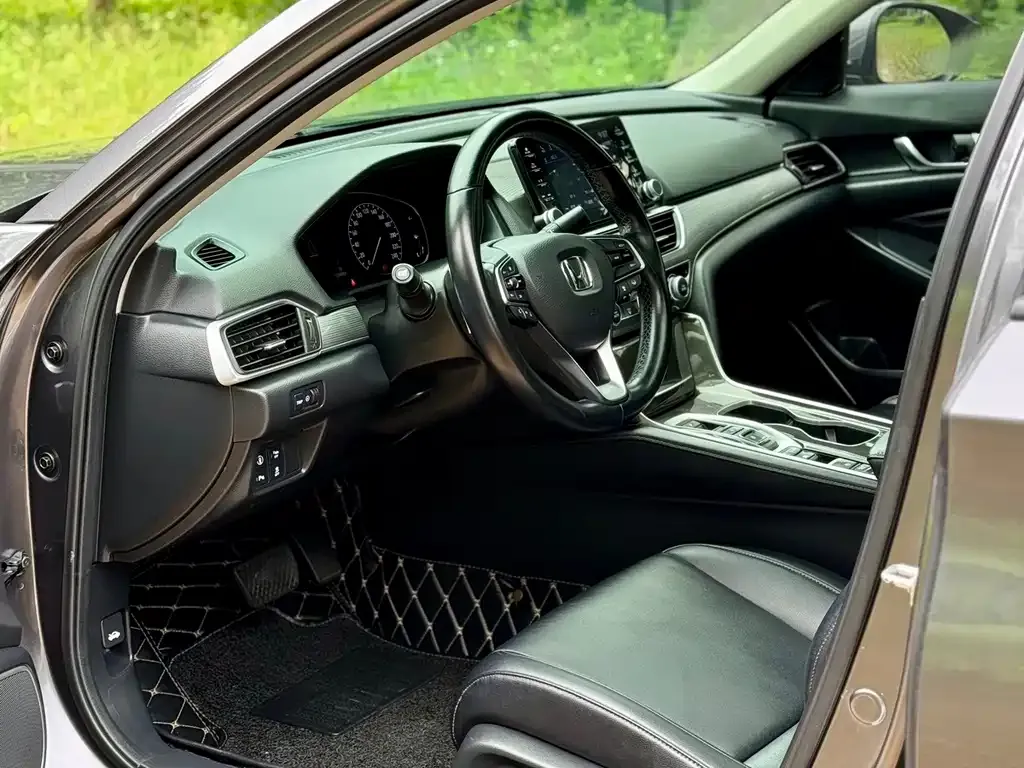 Honda Accord — фото 2