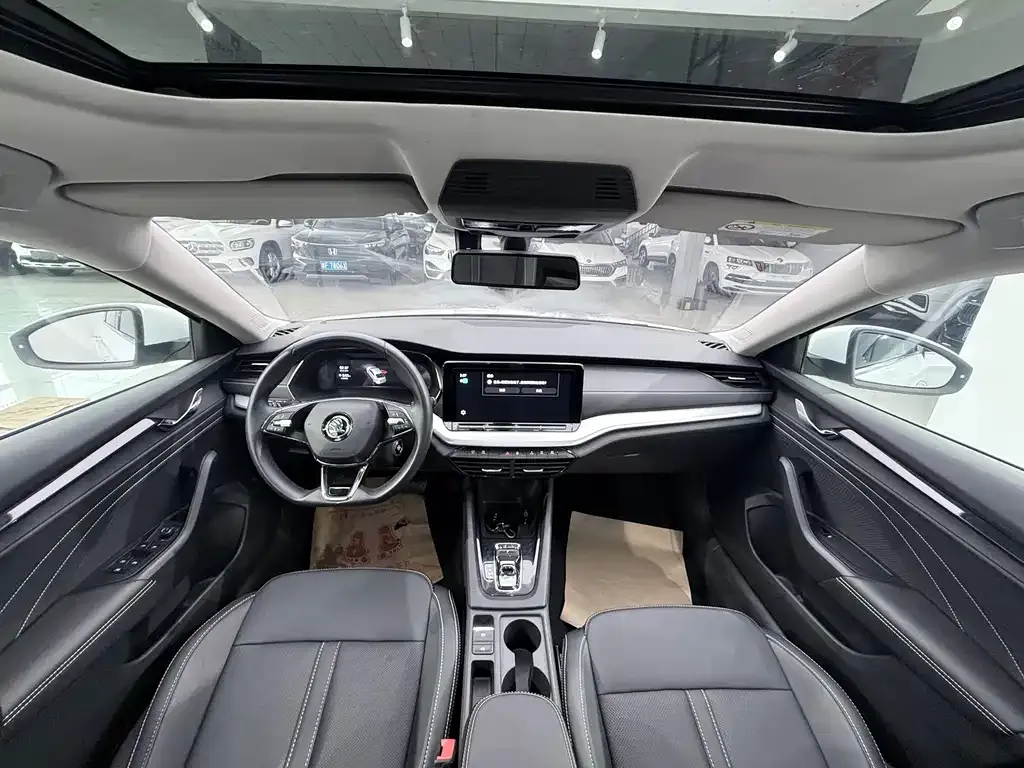 Skoda Octavia — фото 9