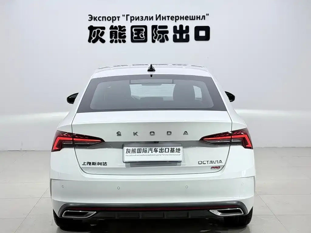 Skoda Octavia — фото 2