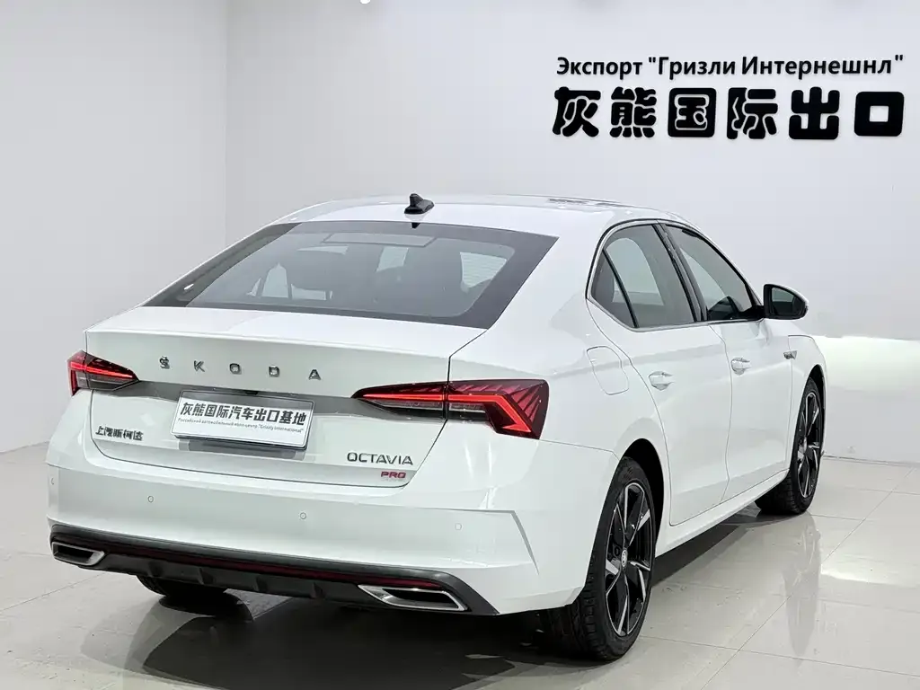 Skoda Octavia — фото 3