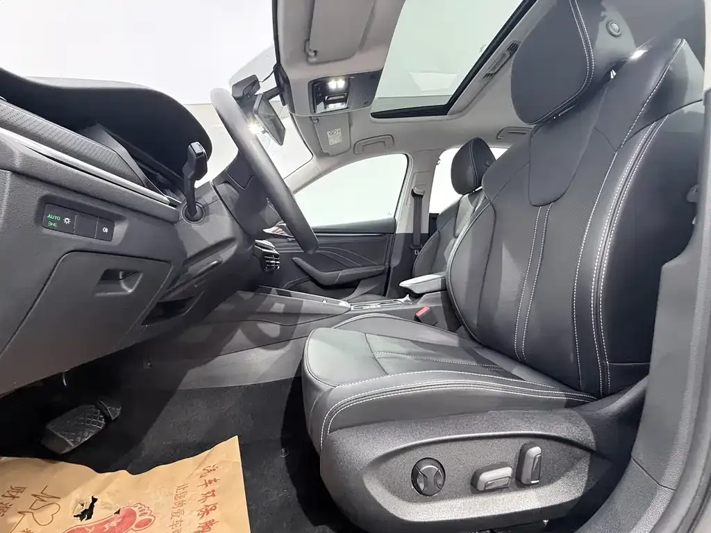 Skoda Octavia — фото 8