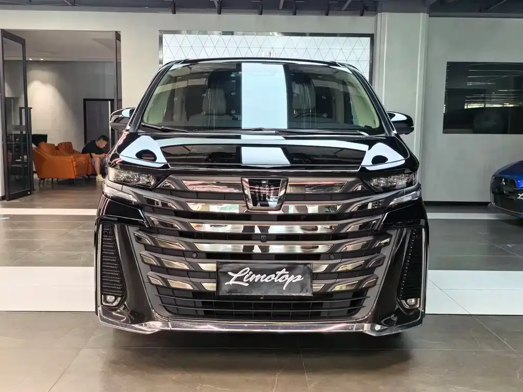 Toyota Vellfire — фото 5