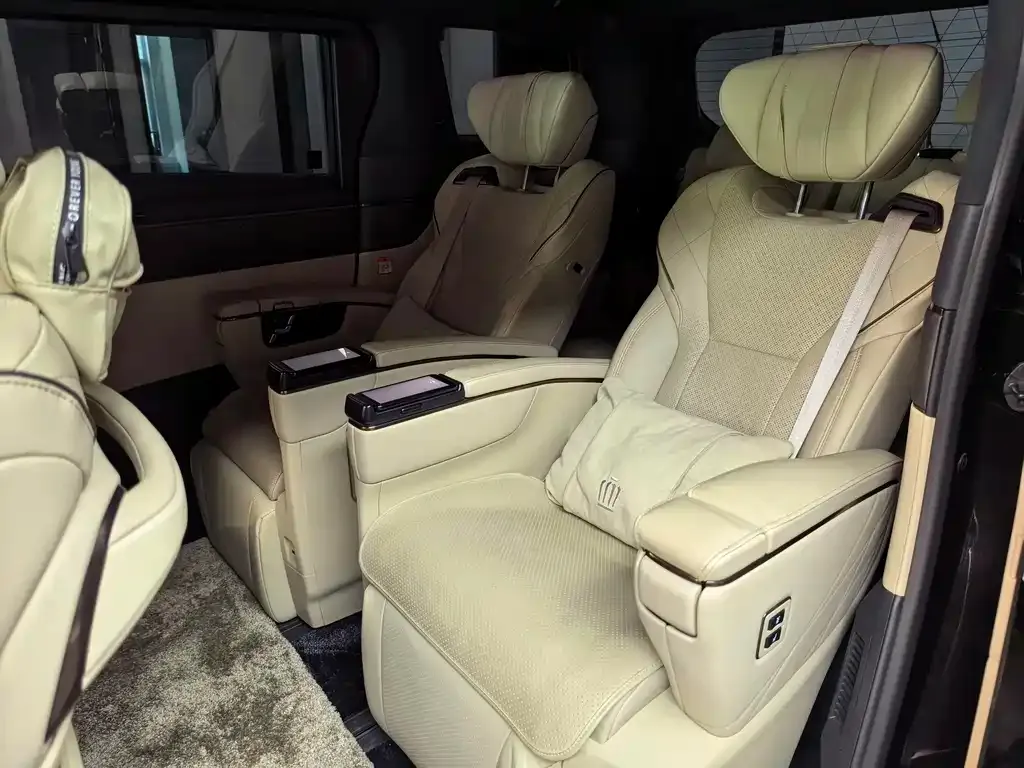 Toyota Vellfire — фото 3