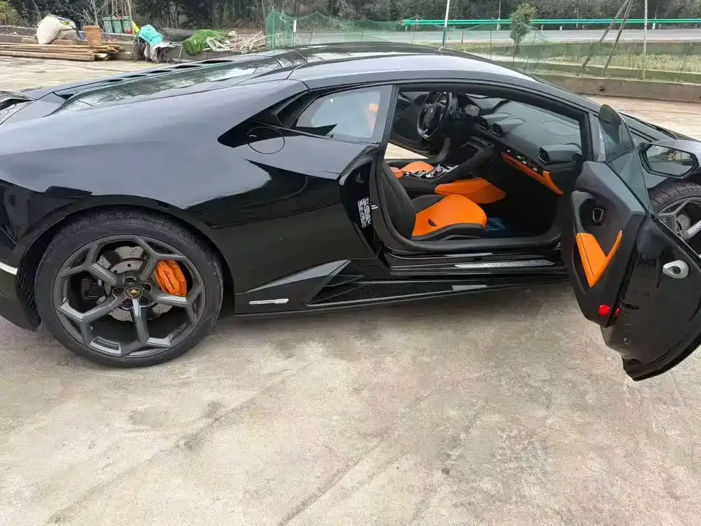 Lamborghini Huracan — фото 7