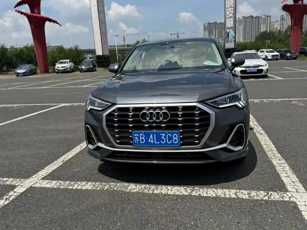 Audi Q3 — фото 5