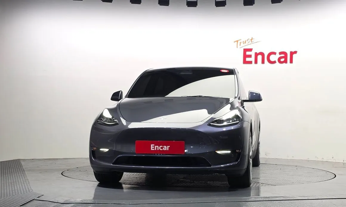 Tesla Model Y — фото 6