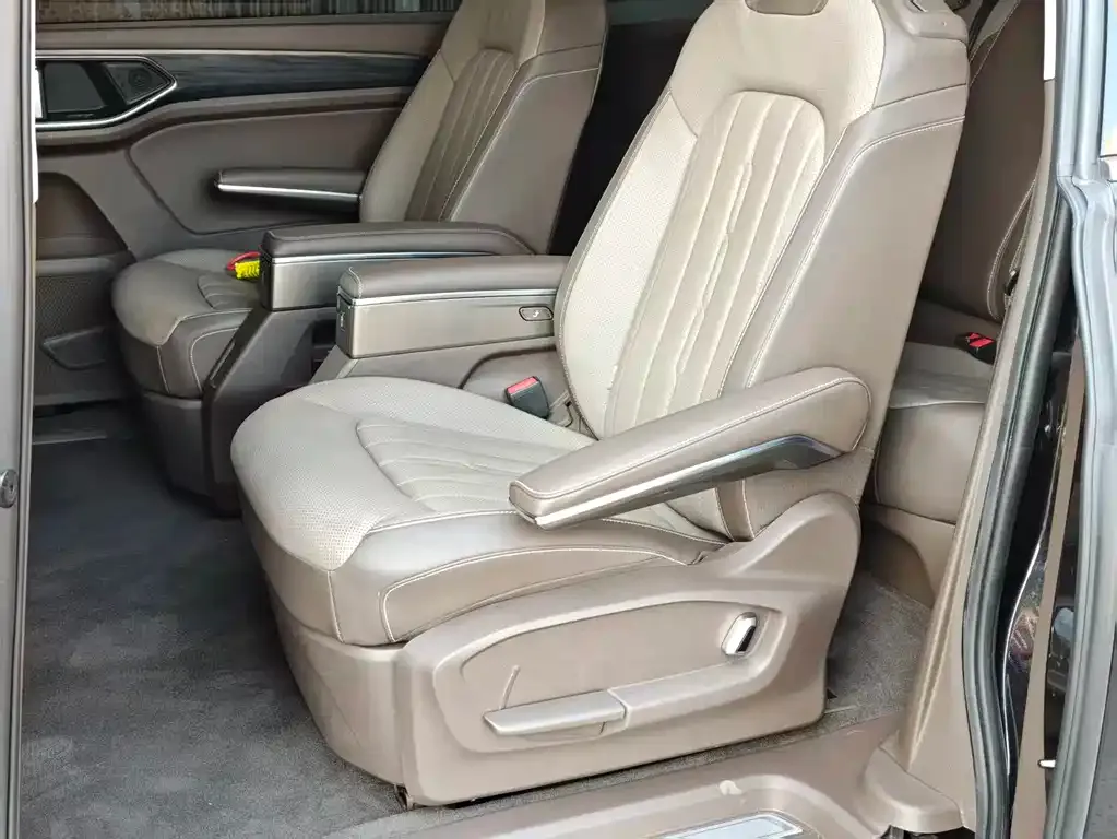 Volkswagen Viloran 2023 из CN, фото 3