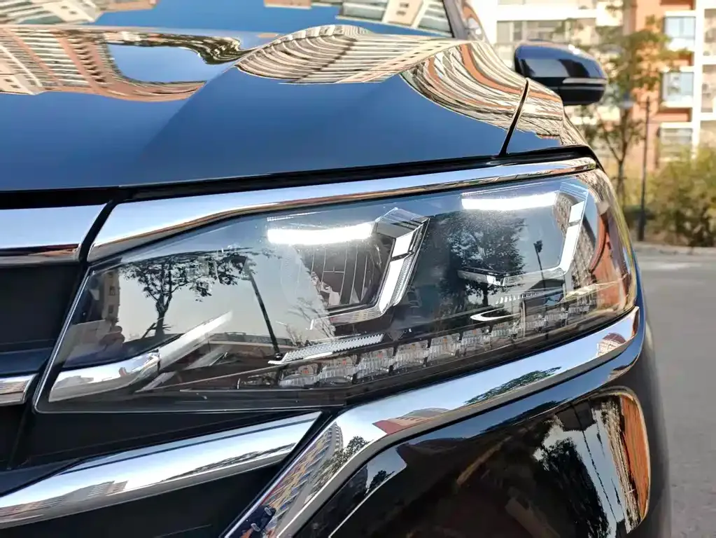 Volkswagen Viloran 2023 из CN, фото 2