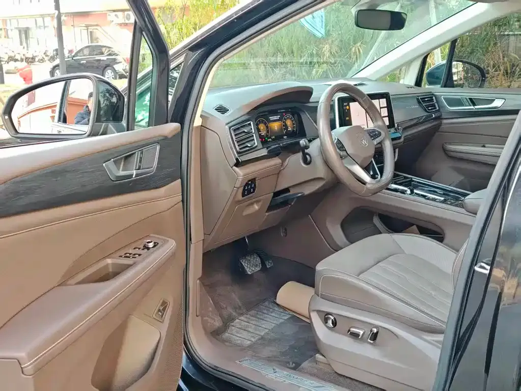Volkswagen Viloran 2023 из CN, фото 6