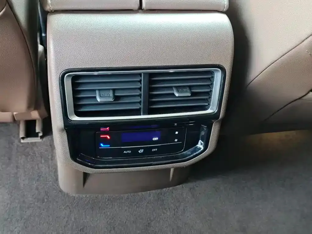 Volkswagen Viloran 2023 из CN, фото 5