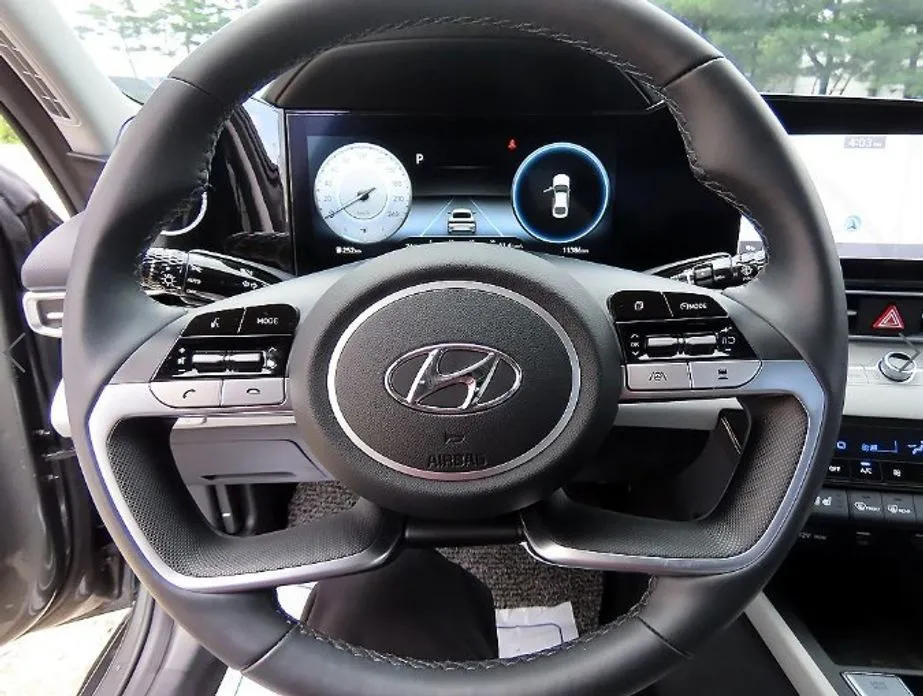 Hyundai AVANTE — фото 7