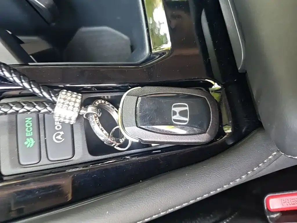 Honda Accord — фото 3