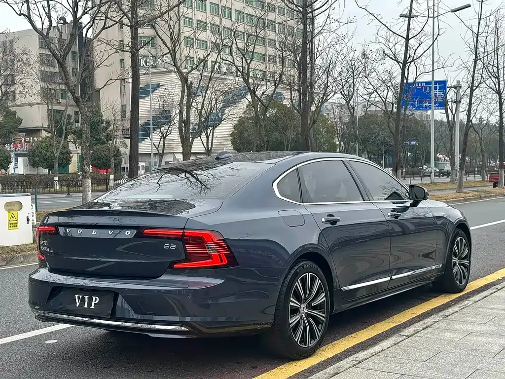 Volvo S90 — фото 10