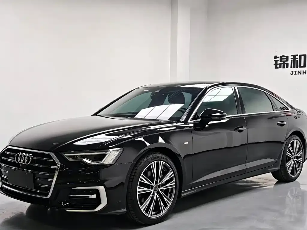 Audi A6L — фото 1