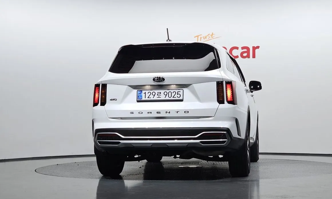 Kia Sorento — фото 3
