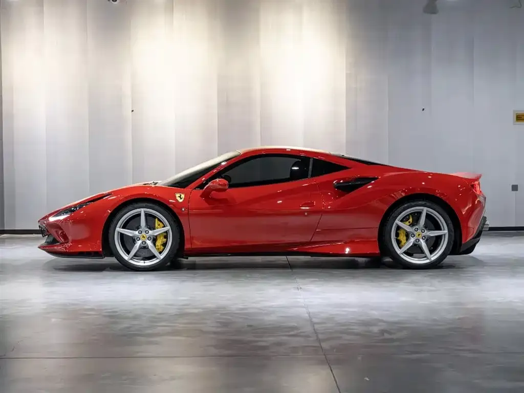 Ferrari F8 — фото 2