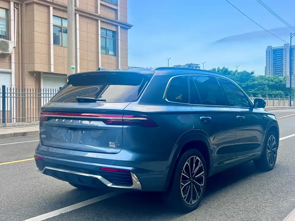 Geely Xingyue L — фото 3
