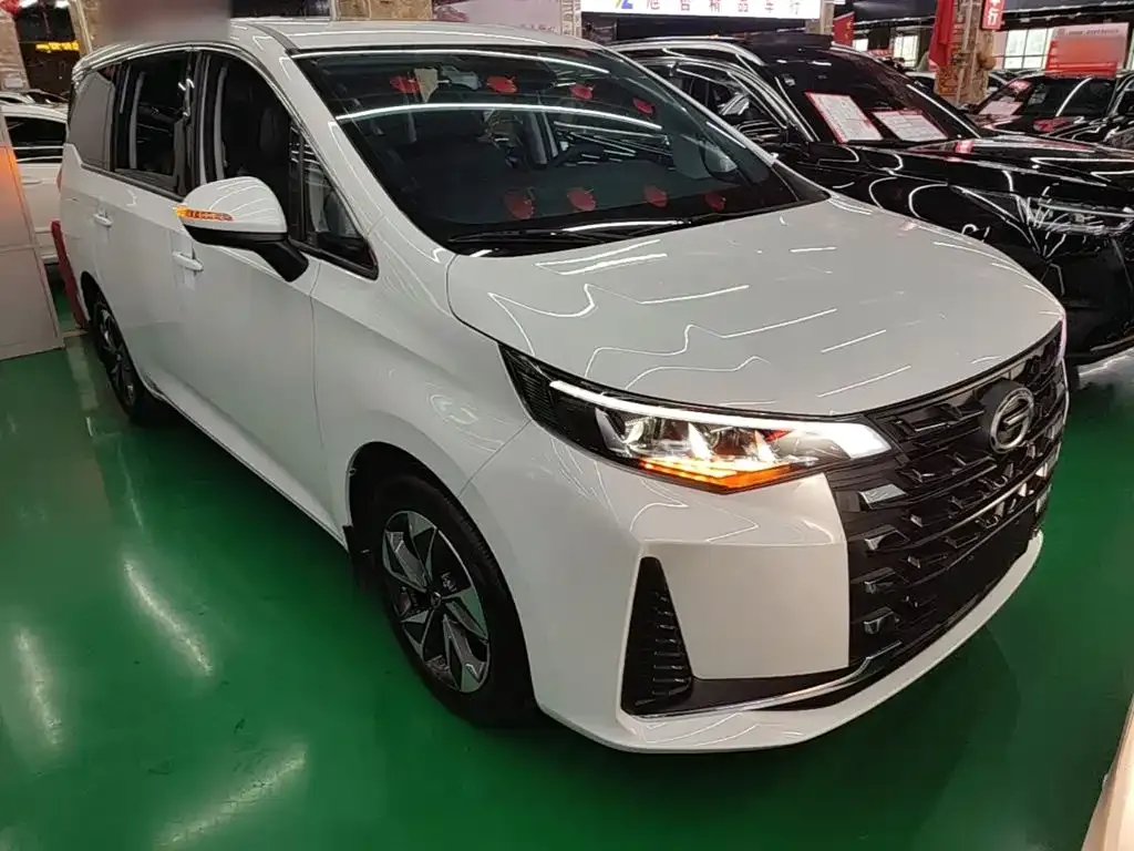 GAC Motor Trumpchi M6 — фото 2