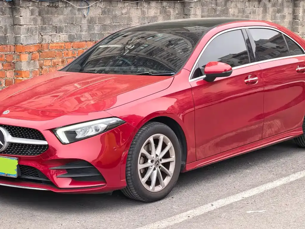 Mercedes-Benz A-Class — фото 1