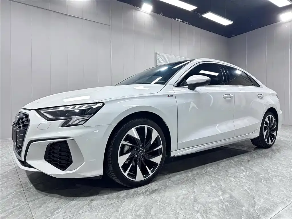 Audi A3 — фото 2