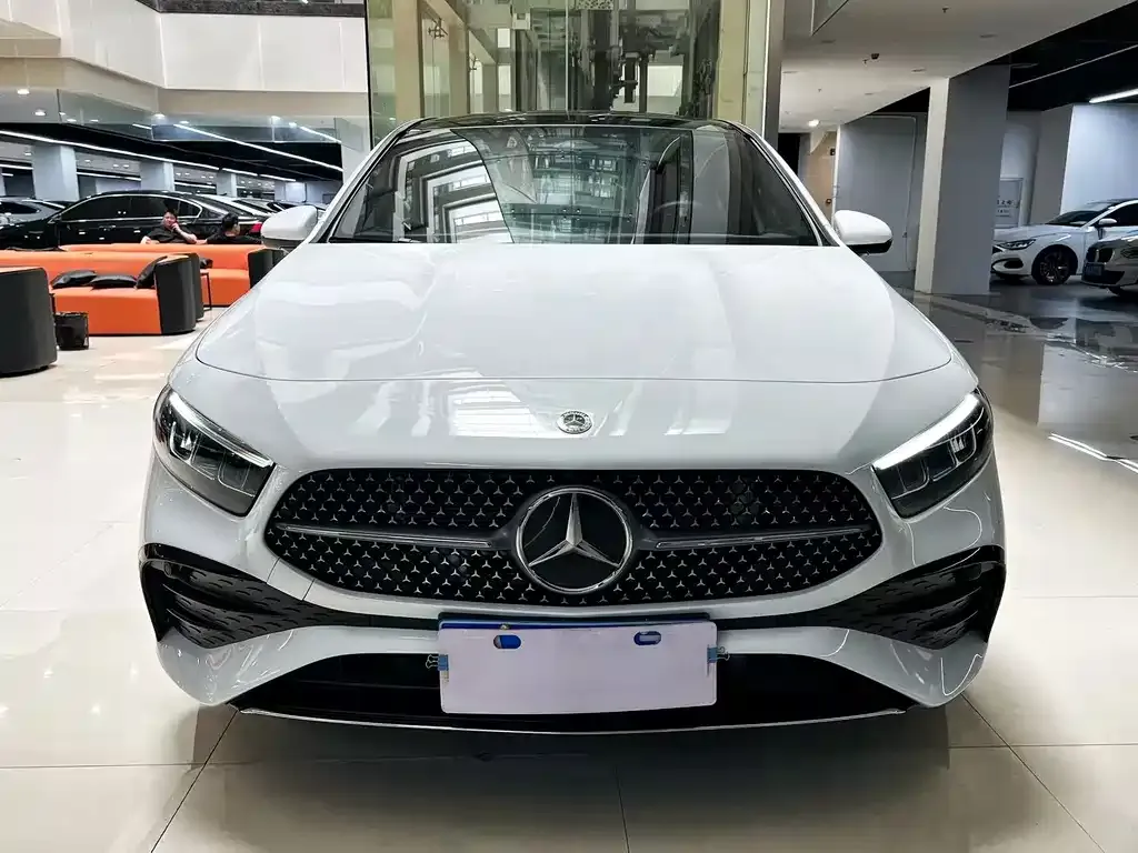 Mercedes-Benz A-Class — фото 1