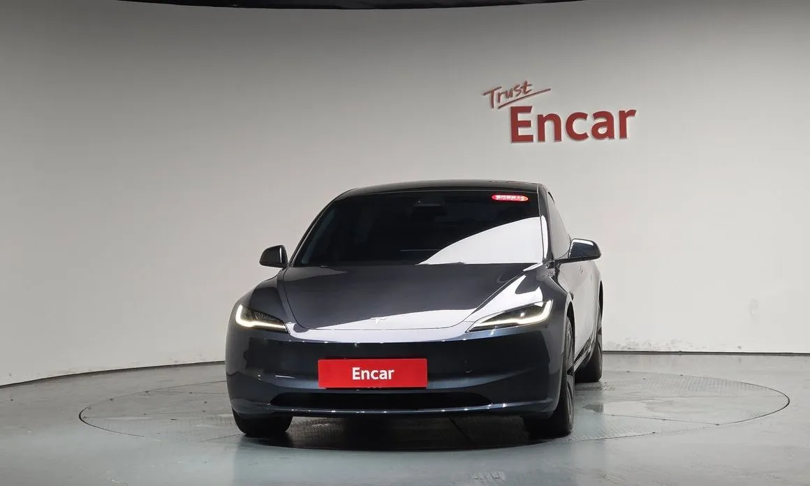 Tesla Model 3 — фото 9