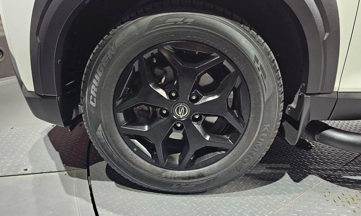 KG Mobility (Ssangyong) Rexton — фото 10