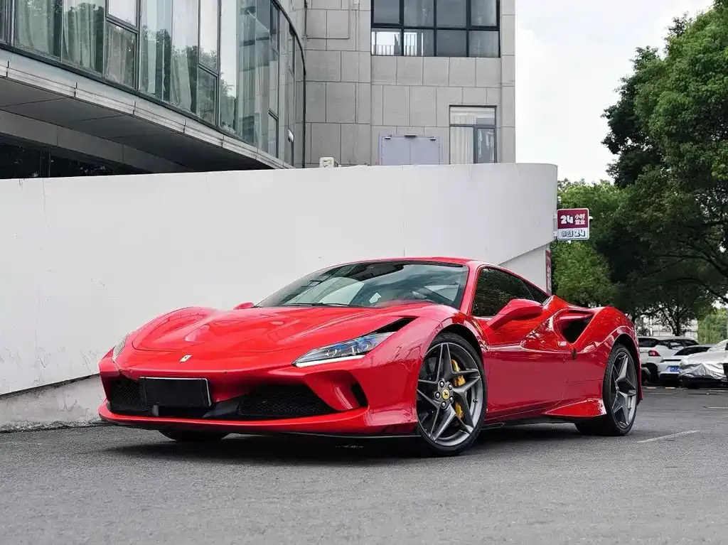 Ferrari F8 — фото 1