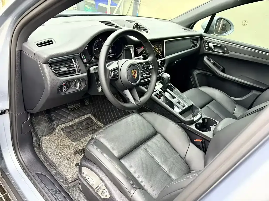 Porsche Macan — фото 9