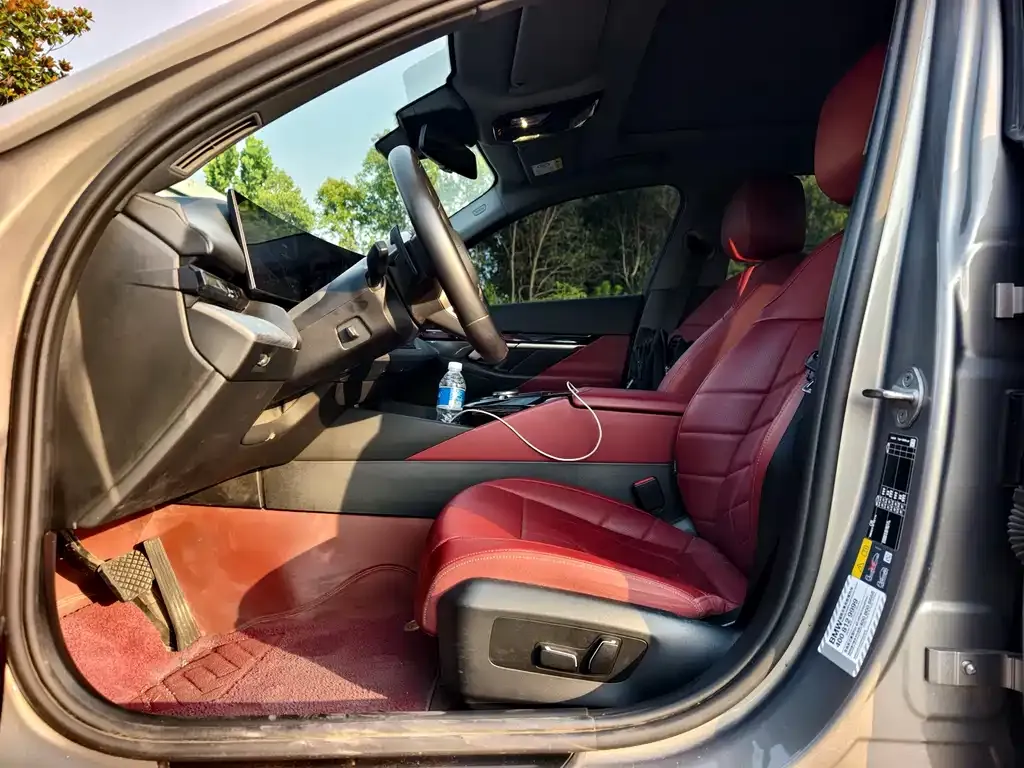 BMW i5 — фото 6