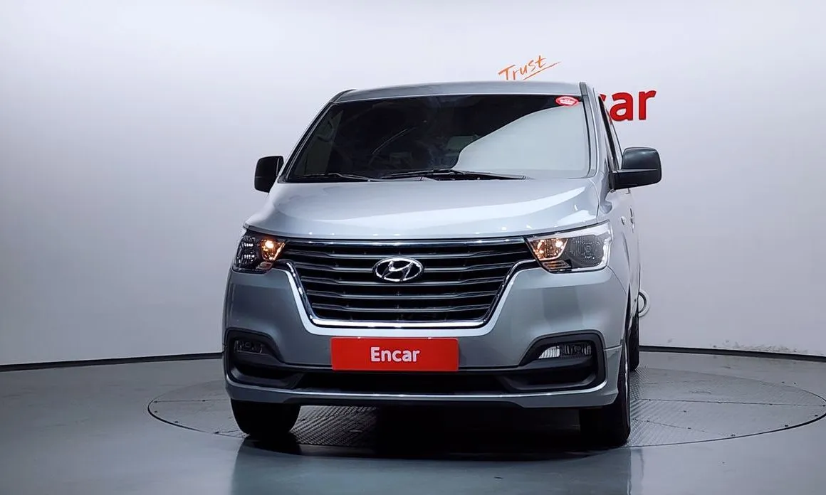 Hyundai Starex — фото 4
