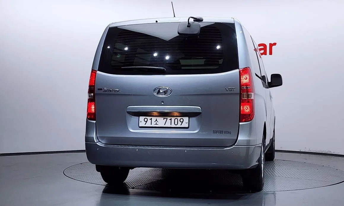 Hyundai Starex — фото 9