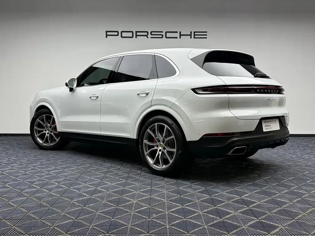 Porsche Cayenne — фото 4