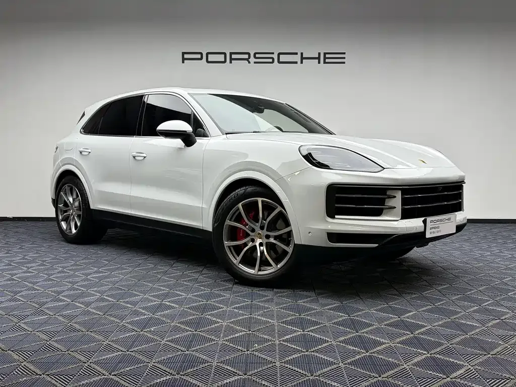 Porsche Cayenne — фото 10