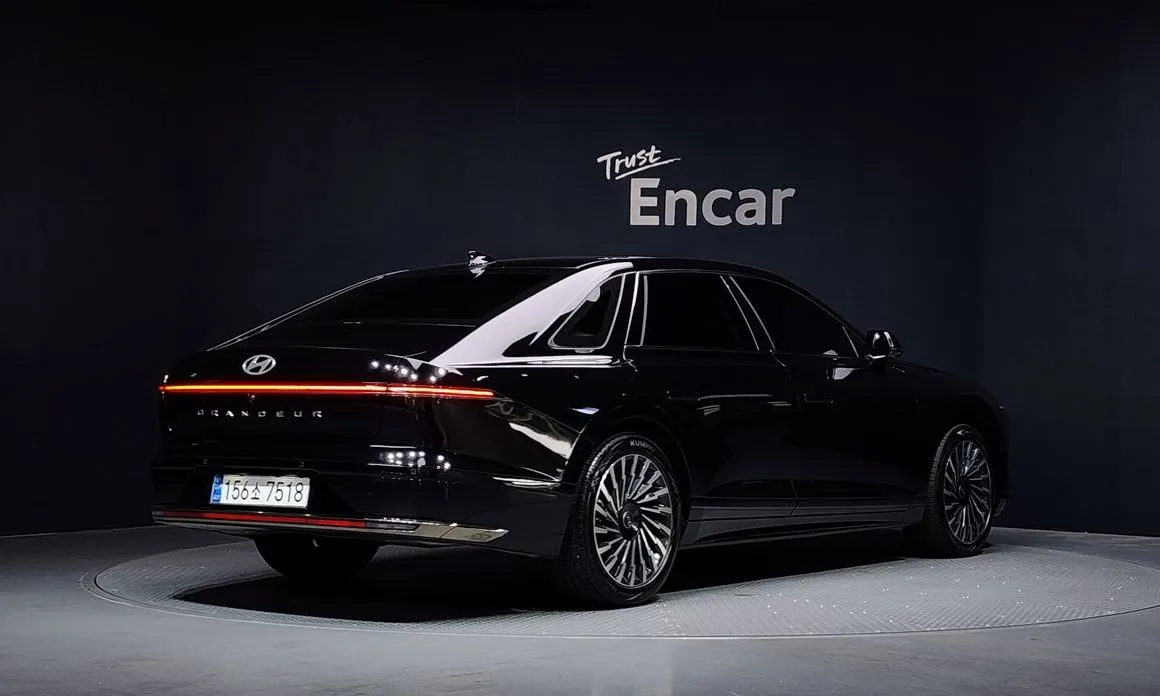 Hyundai Grandeur 2023 из KR, фото 2