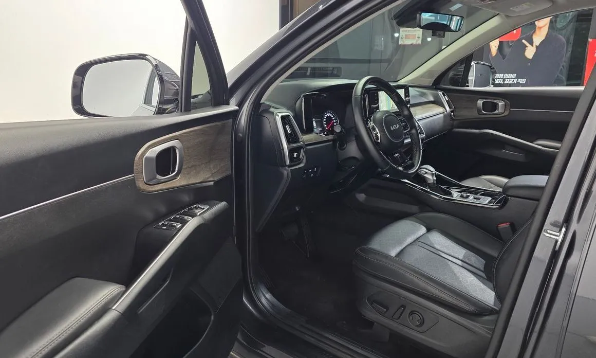 Kia Sorento — фото 9