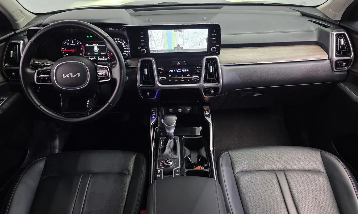 Kia Sorento — фото 6