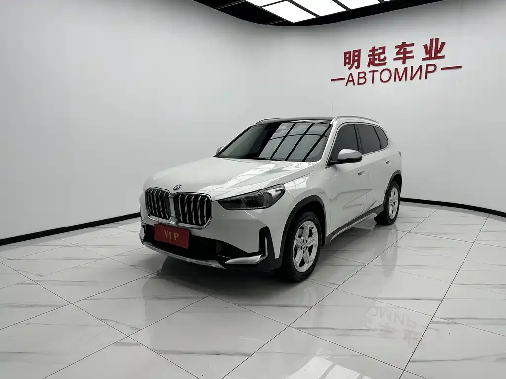 BMW X1 — фото 5