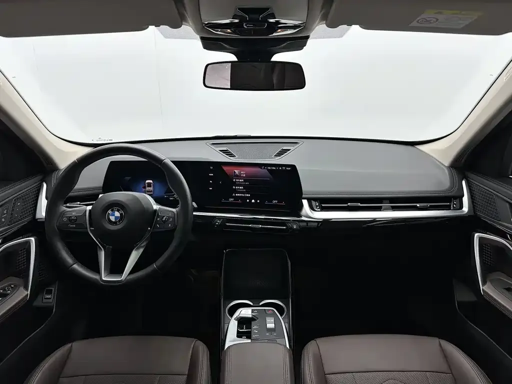 BMW X1 — фото 10